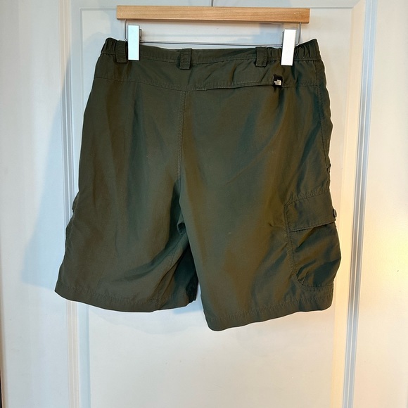 The North Face Army Green Lightweight Cargo Hiking Short, size Small - Picture 5 of 9